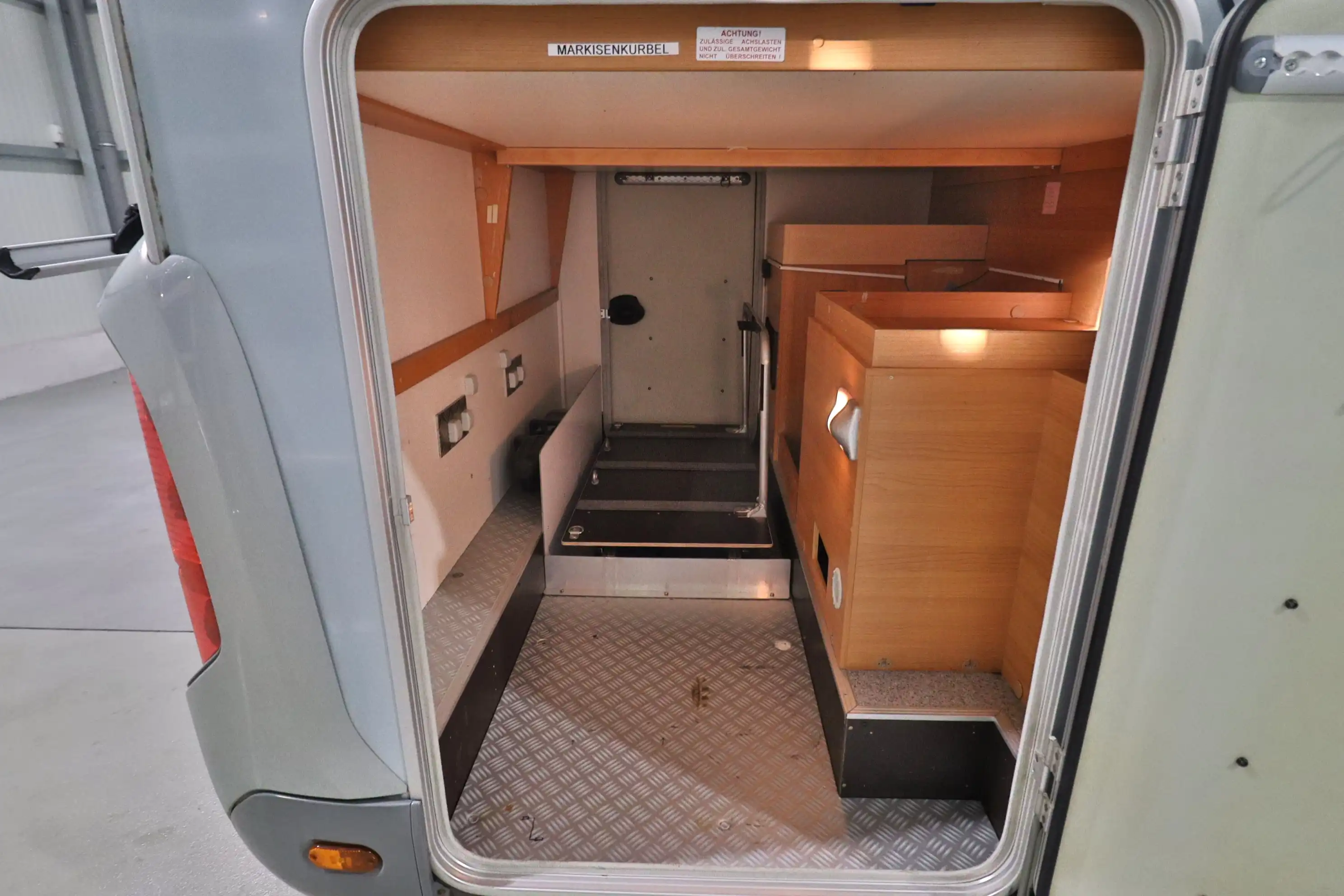 KNAUS Sport TI 600 MG Silverline